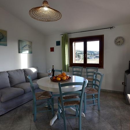 Casa Nel Vigneto Con Vista Mare Apartment Magomadas Exterior photo
