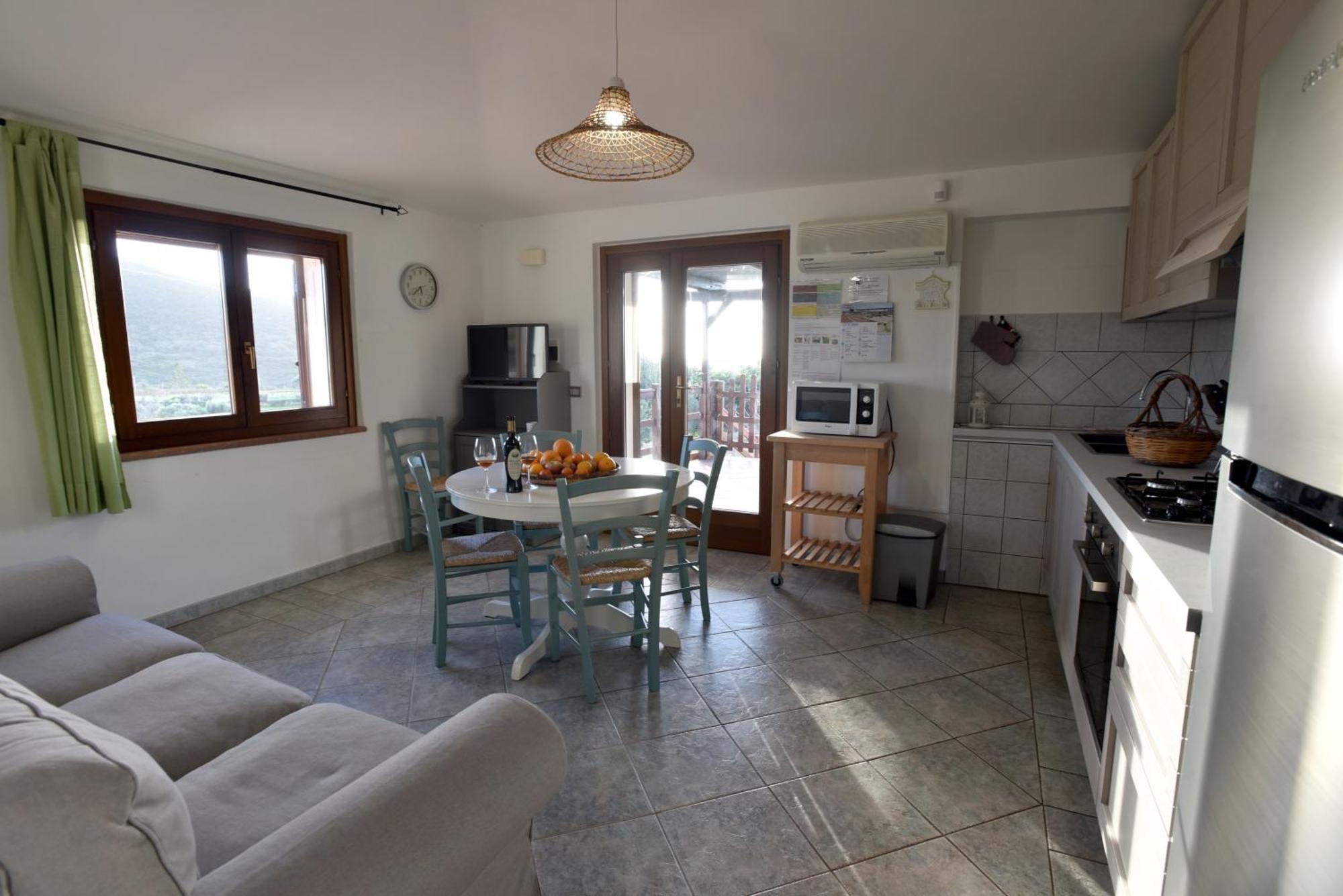 Casa Nel Vigneto Con Vista Mare Apartment Magomadas Exterior photo
